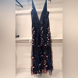 Elegant Black Floral Embroidered Dress